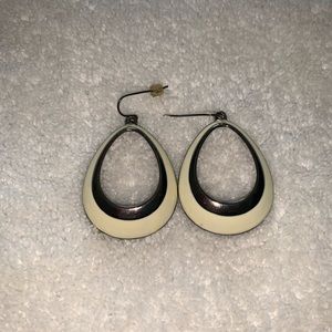 💜 3 for $20 Deal Hoop earrings
